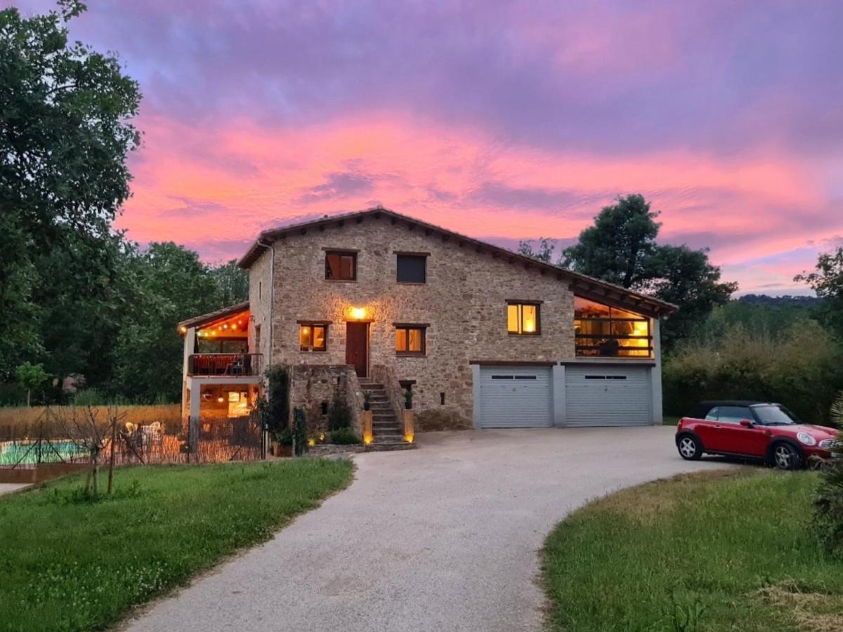 Harveys Homestay Mieres  Dış mekan fotoğraf